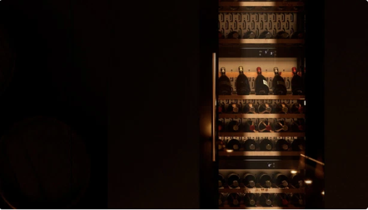 Vinera de encastre con capacidad para 93 botellas